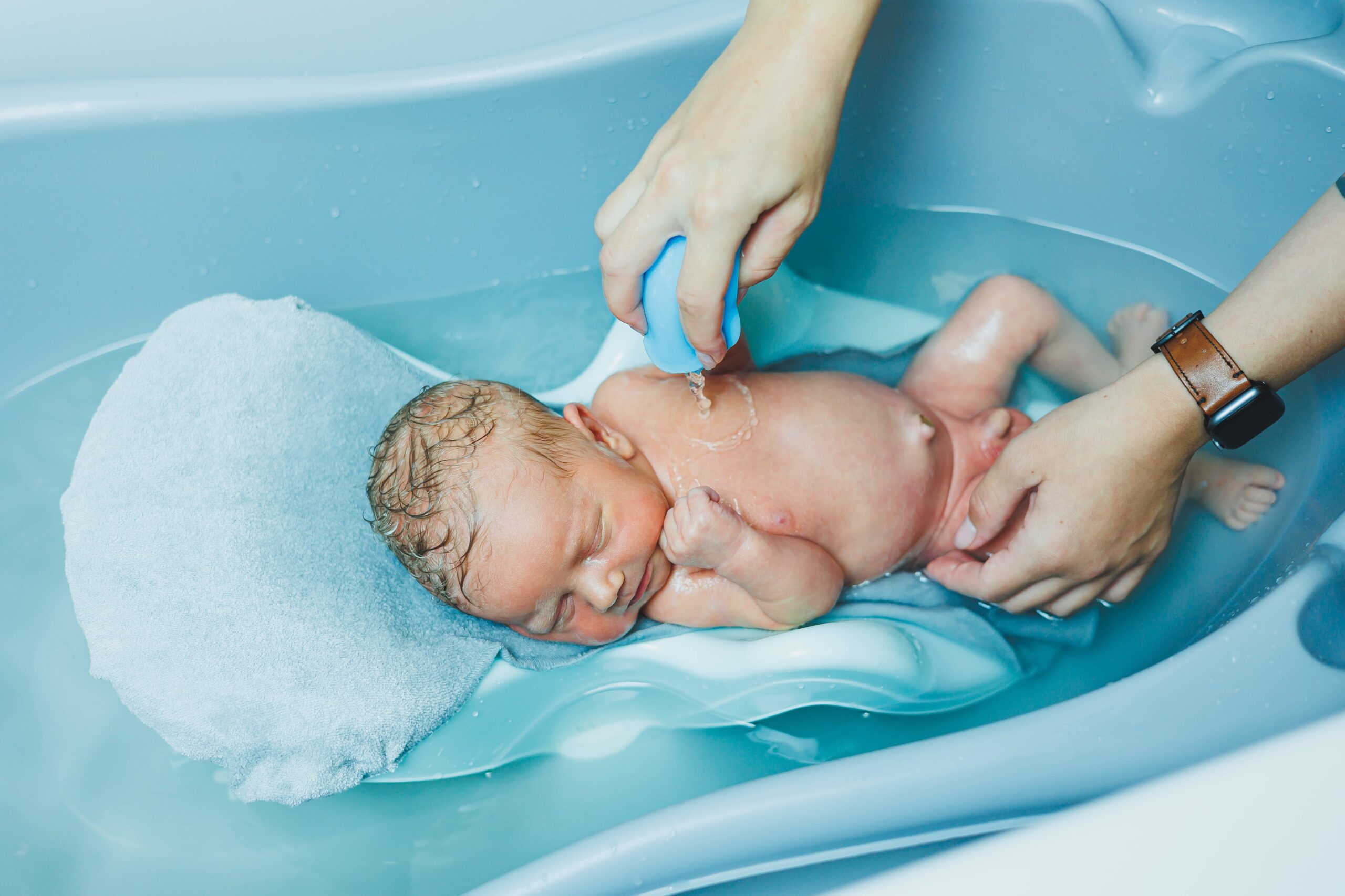 bathing newborn