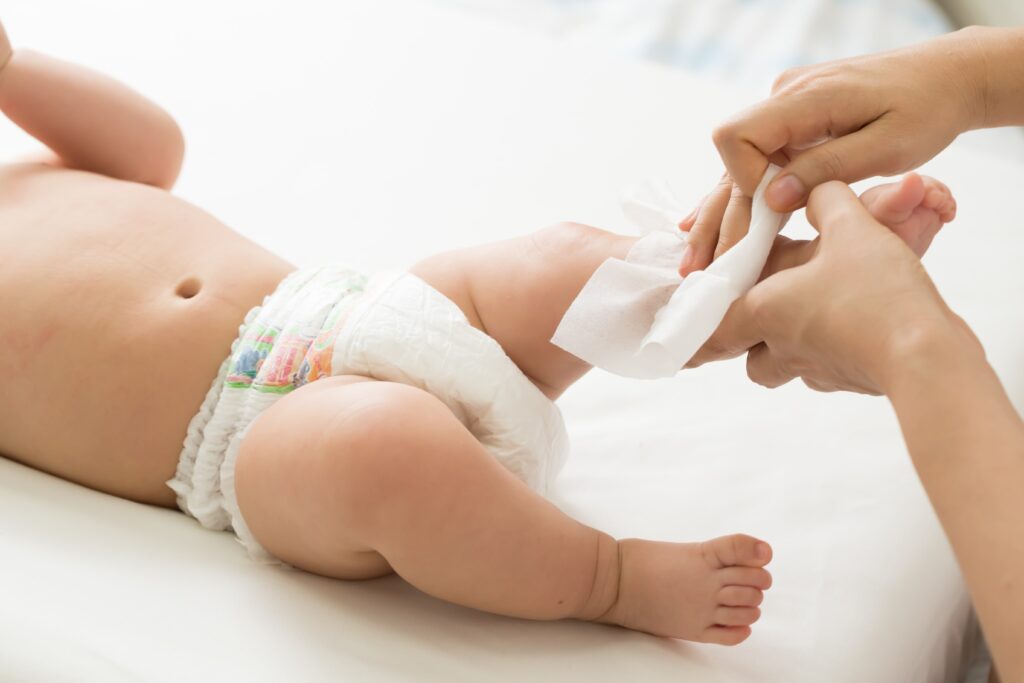 How to Choose the Right Diapers and Wipes for Sensitive Skin